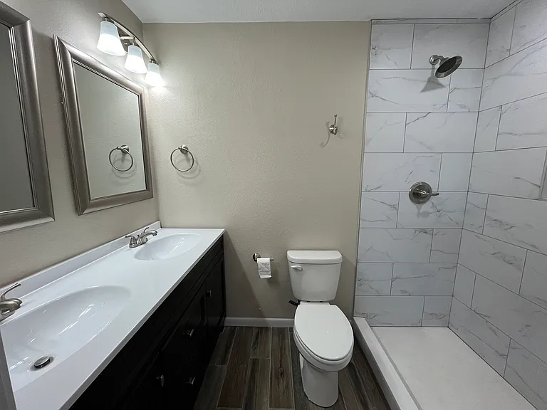 4912 17th Pl — Photo 10