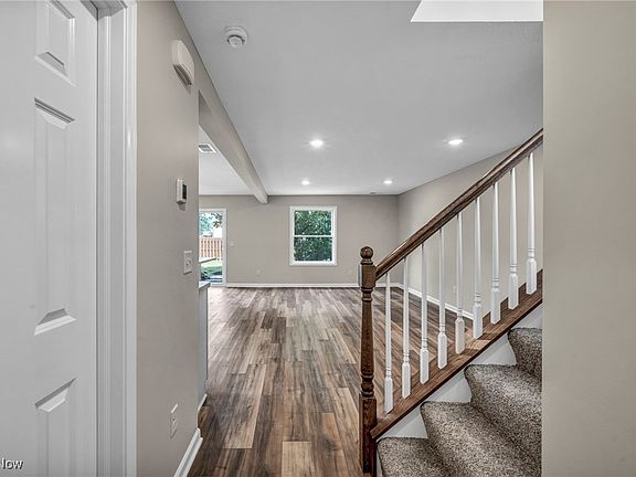 3rd image of 8883 Holly Ln #32
