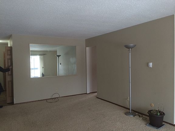 4th image of 2730 Dale St N APT 216