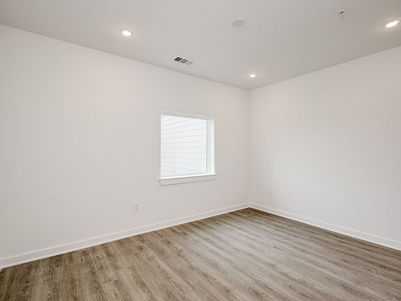 4th image of 4802 S Congress Ave #322