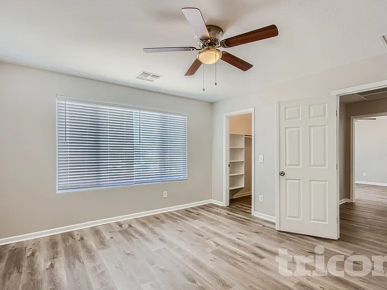 13409 N 127th Dr — Photo 6