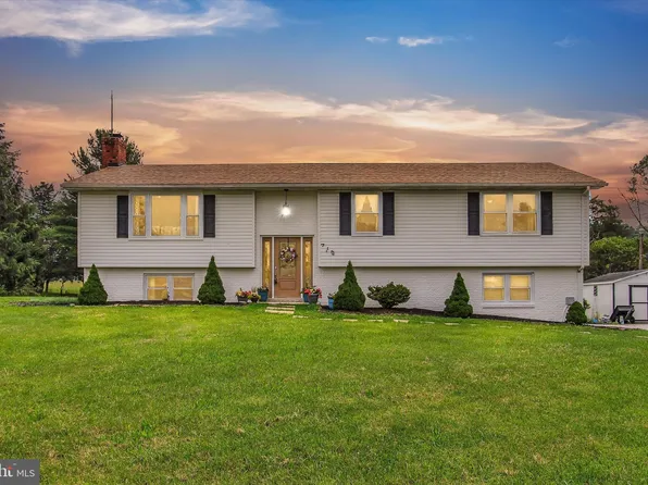 700 Lee Dr, Gettysburg, PA 17325