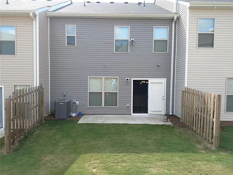 1575 Brookmere Way — Photo 17