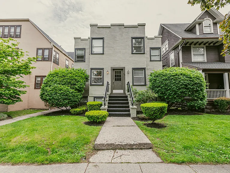 45 Vick Park #10 — Photo 11