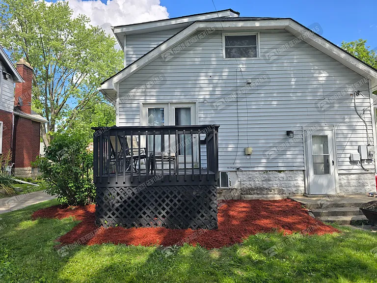 22889 Oakwood Ave — Photo 5