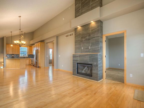 3rd image of 11115 Club West Cir NE Unit A