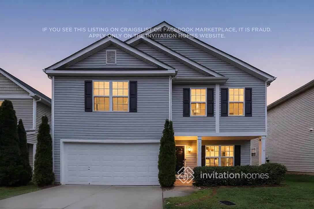 1719 Eastway Dr Dallas, NC 28034 — Photo 4