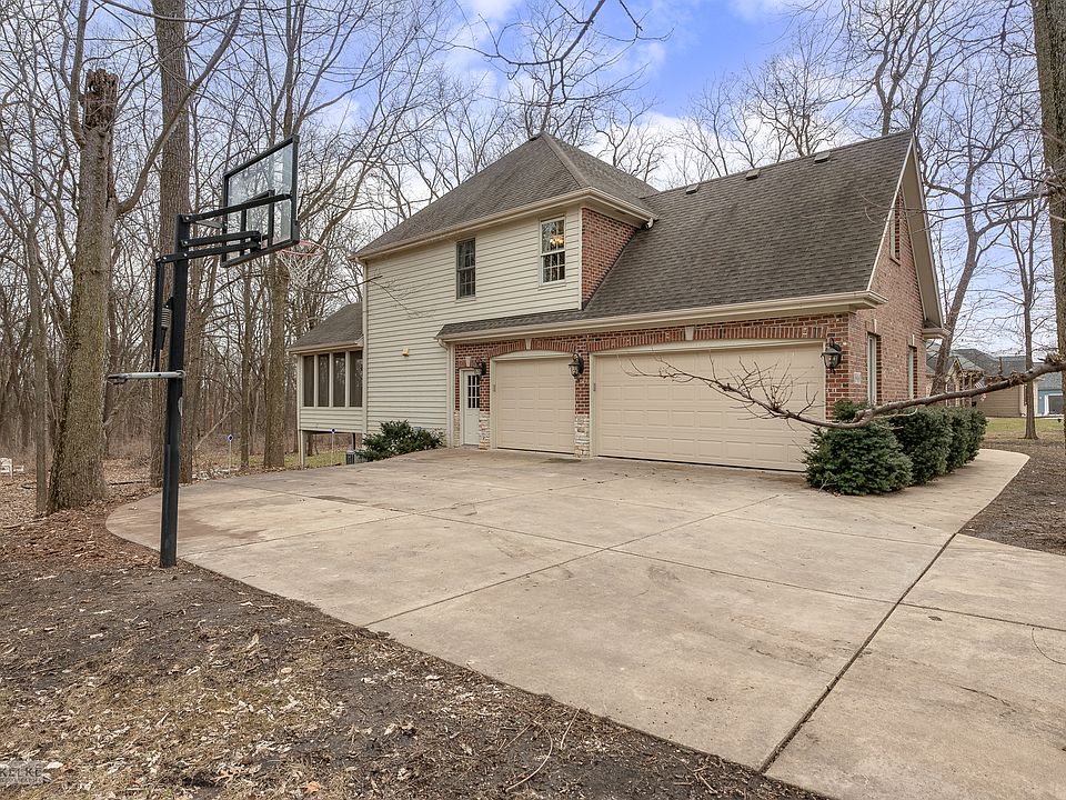 8960 N Stonewall Dr, Newark, IL 60541 Zillow