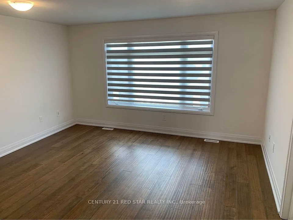 4 bed, $2,900 — Photo 2