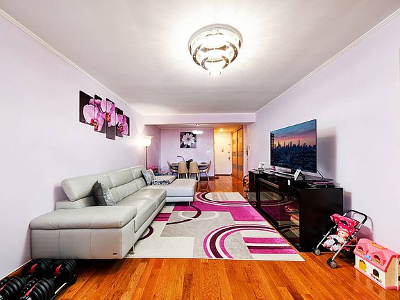 2nd image of 2277 Homecrest Ave APT 6T