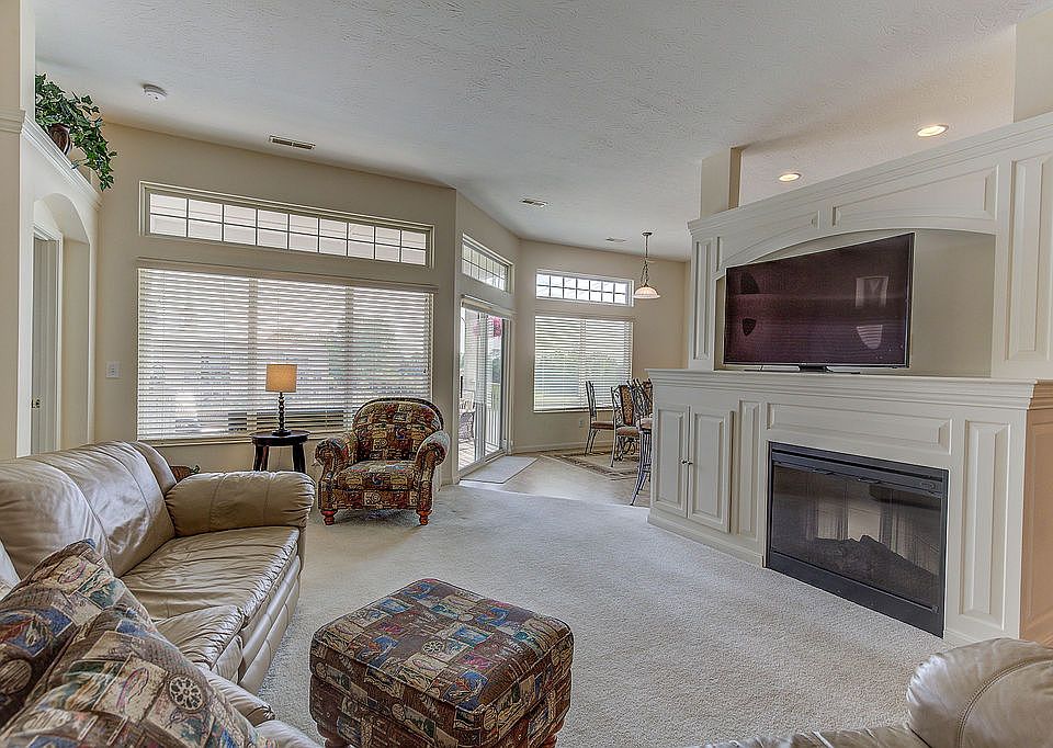 1st image of 1105 Heritage Green Dr