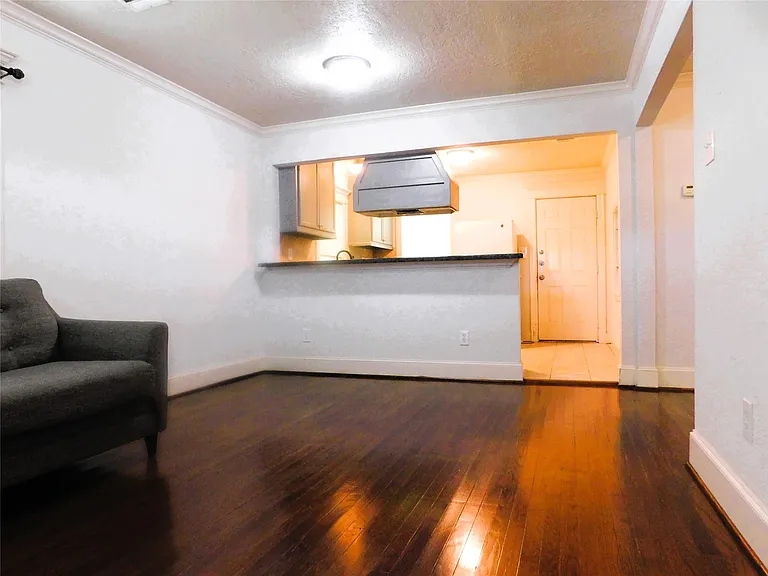124 N Estelle St — Photo 5