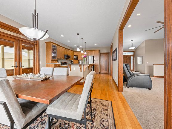 5th image of 2013 Ridgeway Pl
