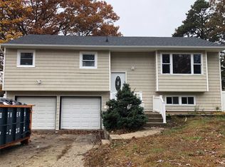 44 Ruland Rd, Selden, NY 11784