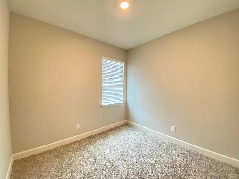 2109 Atwood Dr — Photo 8