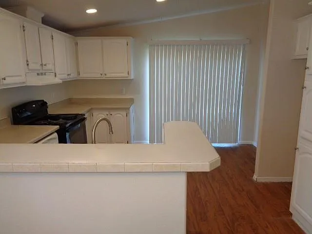 3 bed, 2.0 bath, 1512 sqft, $1,650 — Photo 3