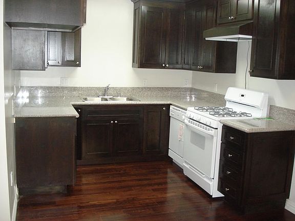 5th image of 1250 Edris Dr APT 6