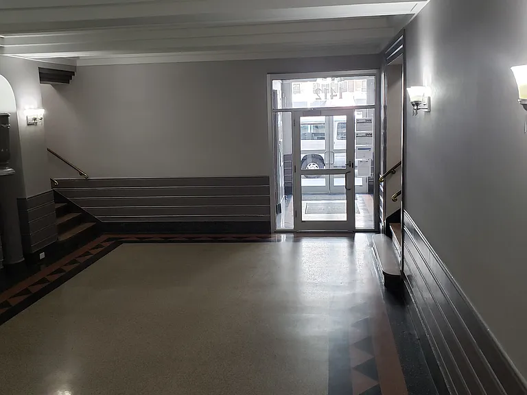 1412 Ocean Ave #4C — Photo 23