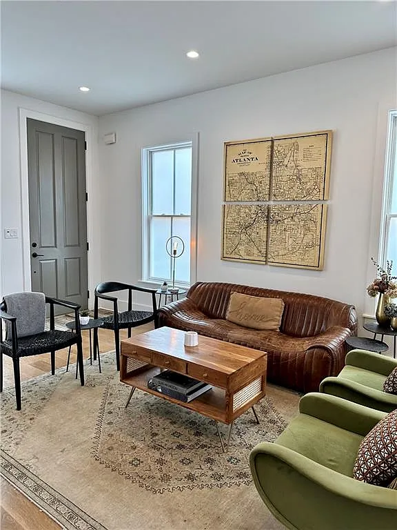 4 bed, 3.5 bath, 1728 sqft, $4,990 — Photo 3