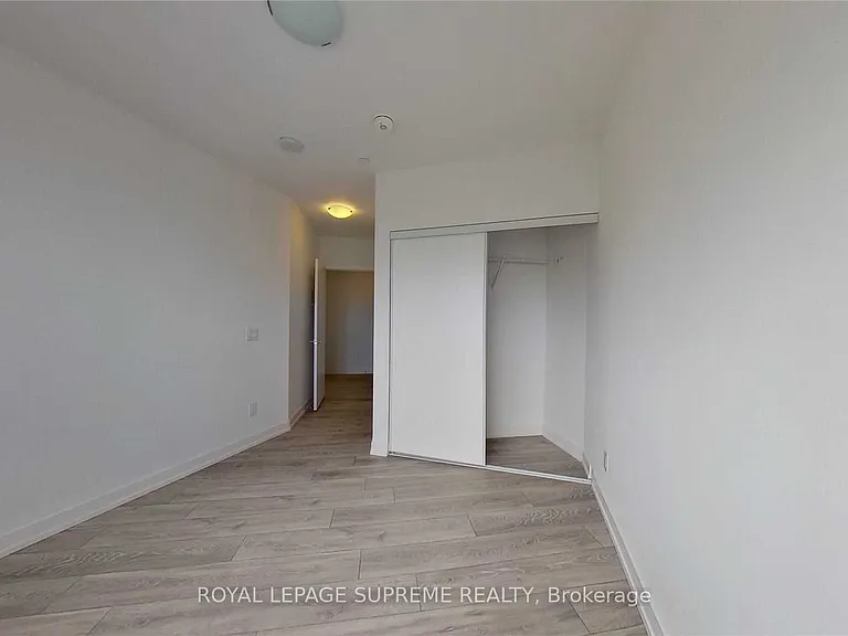 159 Wellesley St E #1508 — Photo 14