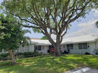 2110 NE 41st St APT B, Lighthouse Point, FL 33064