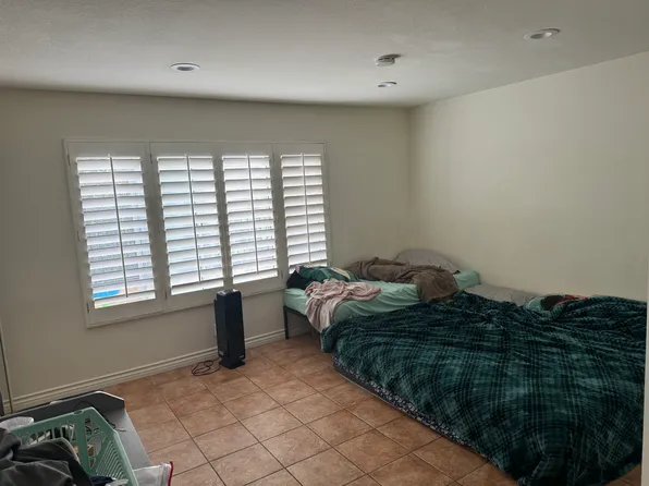 26487 Portola, Mission Viejo, CA 92692