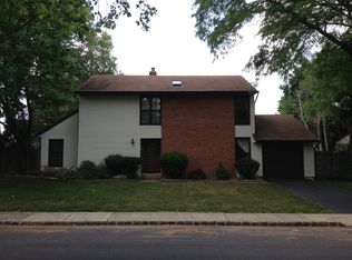 14 Robertson Road, East Windsor, NJ 08520