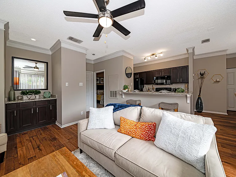 Spacious living room