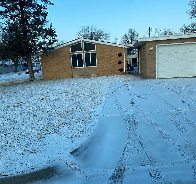 1st image of 139 Hoover Ct