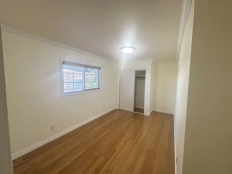 3107 82nd Ave — Photo 32