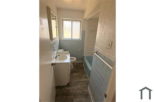 Building Photo - 4245 Smithfield Pl