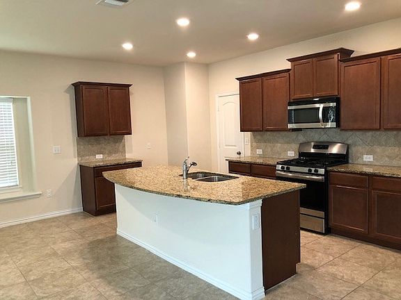 3rd image of 14001 Cantata Ln