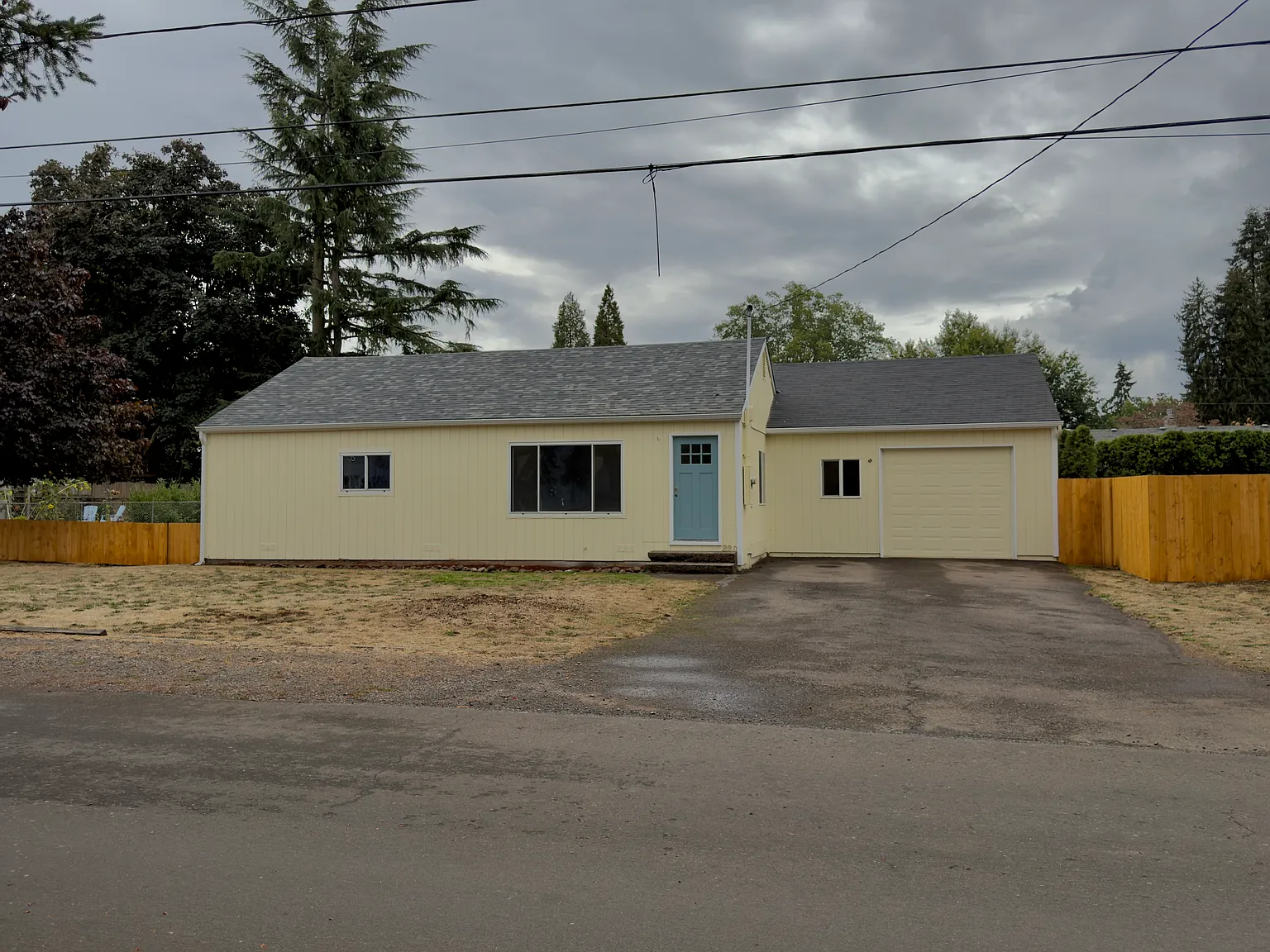 3 bed, 988 sqft, $2,100 — Photo 4