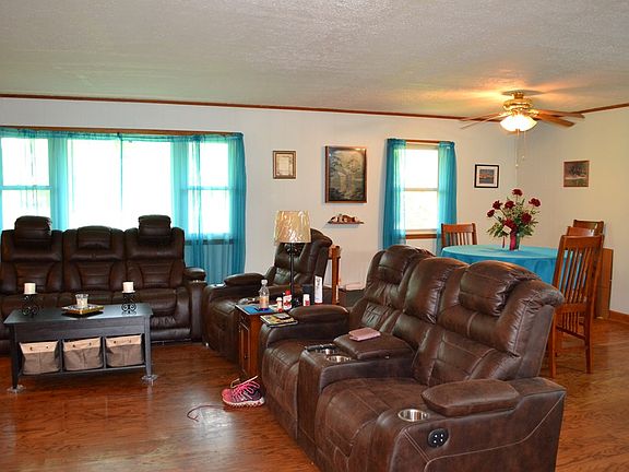 4th image of 709 Duncan Dr