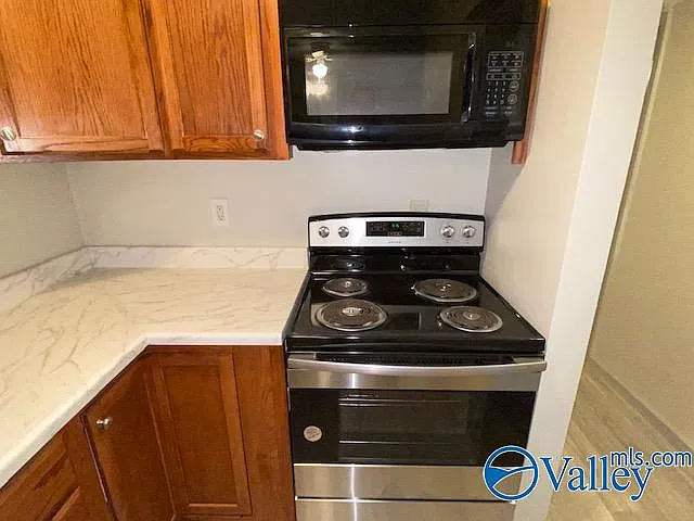2950 Hood Rd SW #G — Photo 13