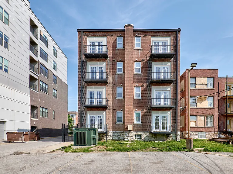 5500 Pershing Ave #44 — Photo 29