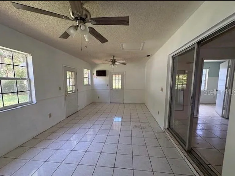 1506 Fairbanks St — Photo 9
