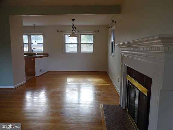 4th image of 4015 Gibbs St