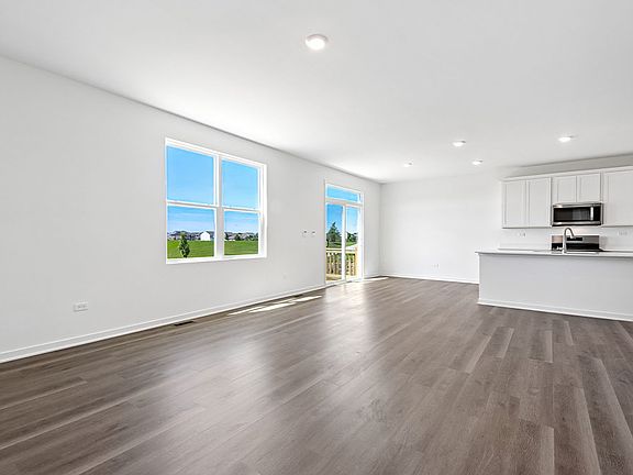 3rd image of 10035 Goodridge St