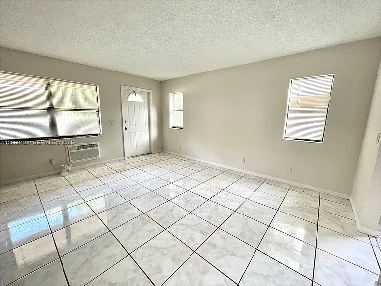 247 SW 7th St #249-B — Photo 4