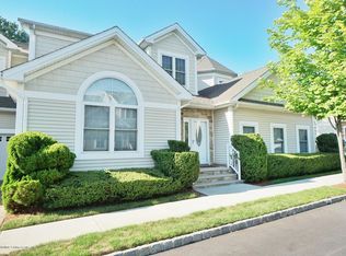 48 Tiller Ct, Staten Island, NY