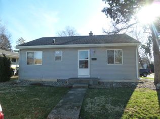 8 University Ct, Normal, IL 61761