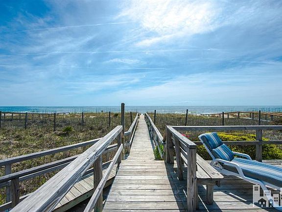 2nd image of 929 S Fort Fisher Boulevard