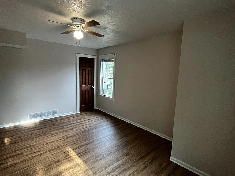 3231 Scranton Rd #2 — Photo 5
