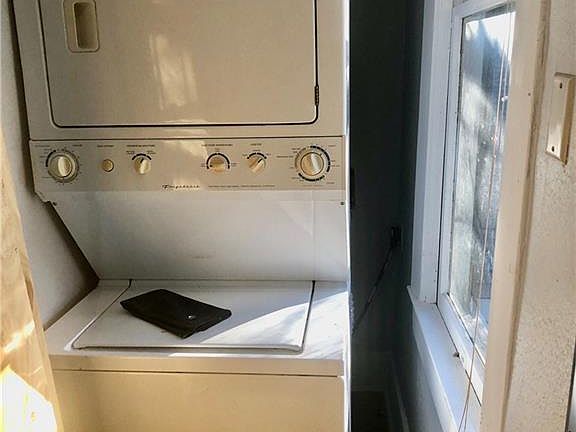 5th image of 1528 Magnolia Ave #1