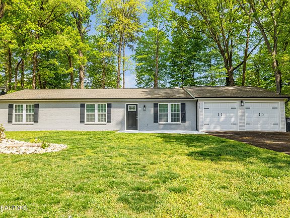 4th image of 5107 NW Cumberland Wood Dr