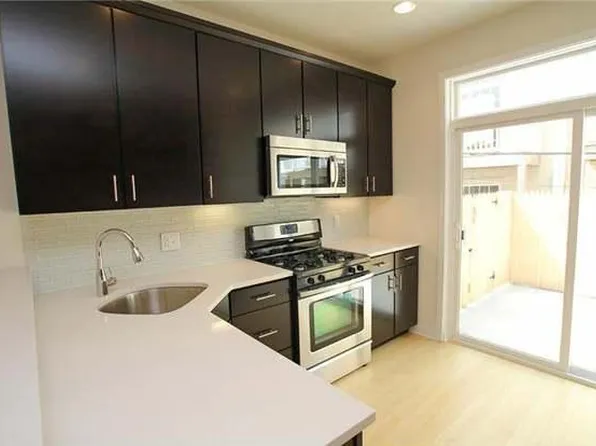 1010 S Cleveland St #1, Philadelphia, PA 19146