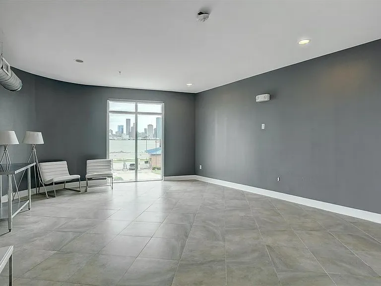 1011 Studemont St #101 — Photo 14