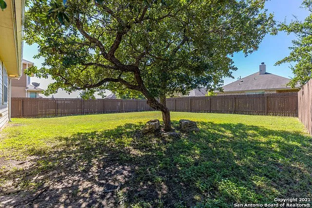4 bed, 2.5 bath, $2,380 — Photo 3
