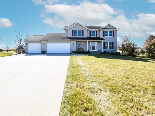 5735 W Mustang Rd, Cedar Rapids, IA 52411